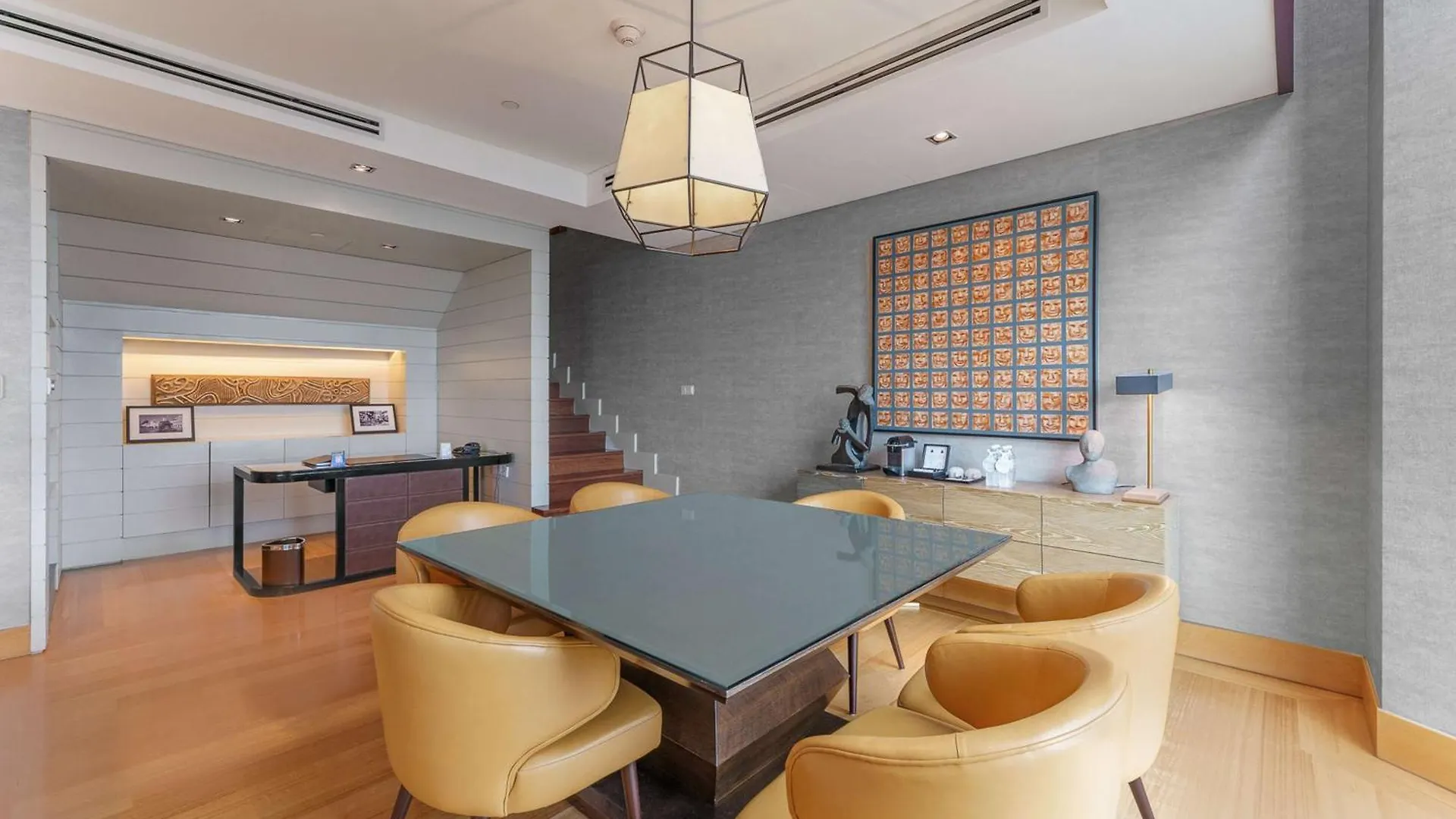 Hilton Kuala Lumpur Hotel 5*,