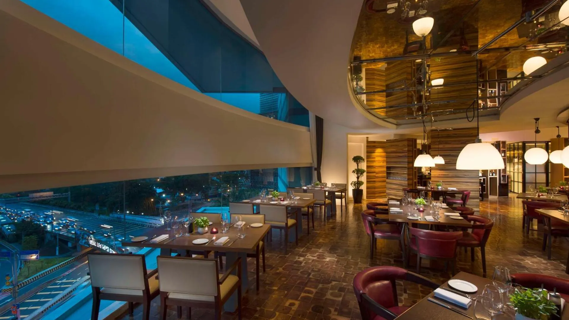 Hilton Kuala Lumpur Hotel 5*,  Malaysia