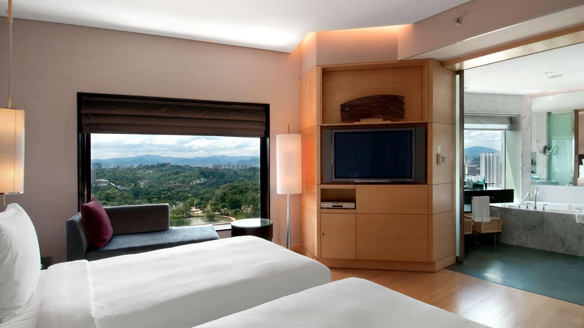 Hilton Kuala Lumpur Hotel 5*,  Malaysia
